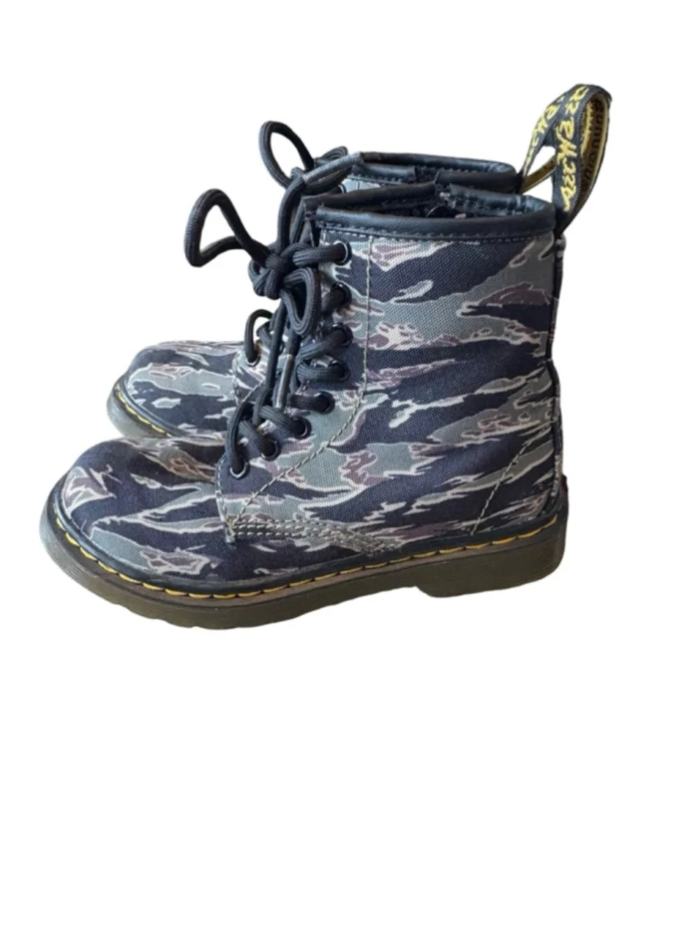 Dr. Martens Black Multi Camo 1460 Lace-Up Boot - size 11